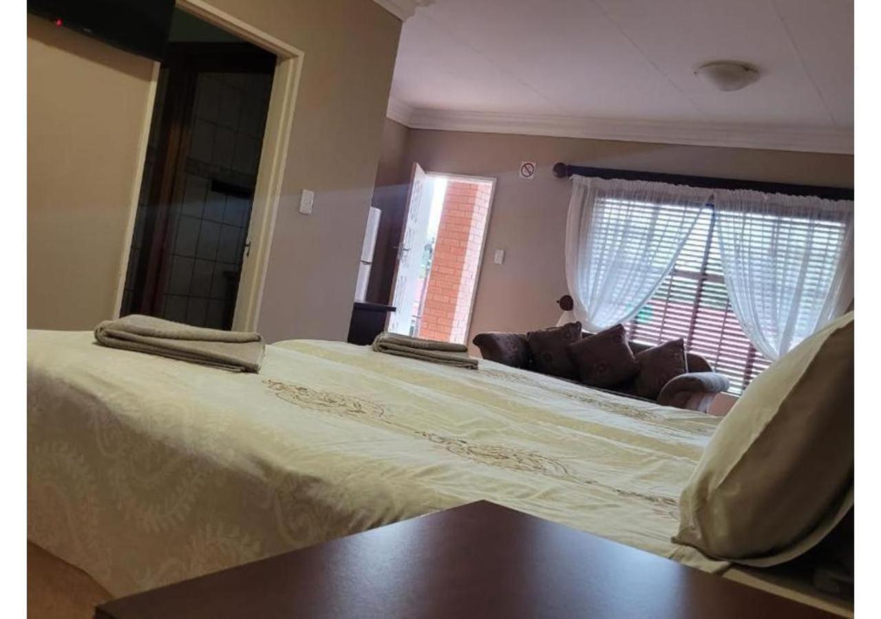 Mumo Lodge Бадплаас Екстериор снимка